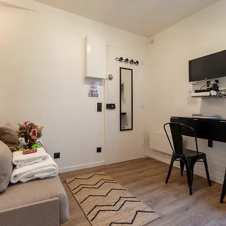 Daire Amazing Studio 2 P Grands Boulevards - 3 *